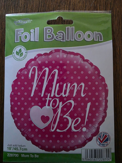 Mum to be - Our foil balloons bring a gleaming accent to any celebration. Available in a range of colours, shapes, and sentiments, they pair beautifully with floral tributes, gift boxes, or table centrepieces. Whether marking a milestone or sending love from afar, these balloons offer a lasting impression with elegant flair