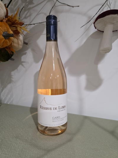 Reserve de Lubin Rosé - Reserve de Lubin Rosé, Grenache ~ Gard, France

Fine, delicate nose and a palate full of red fruits, raspberry, blackberry and spice. Dry and fresh.